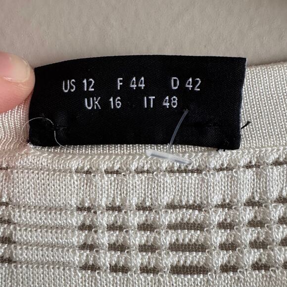 AKRIS Cream Silk Open Knit Perforated Textured Crewneck Sweater Size 12 - Picture 3 of 7